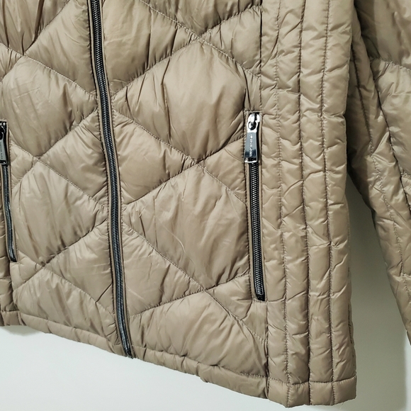 MICHAEL Michael Kors Packable Down Fill Quilted Puff Jacket Small - Picture 4 of 8